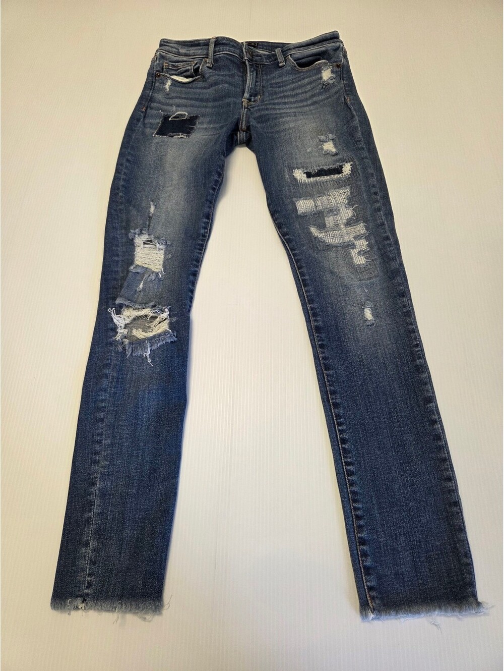 Abercrombie & Fitch Harper Low Rise Super Skinny Jeans Size 26 R2 Distressed